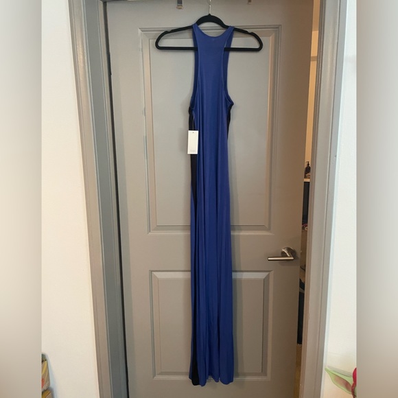 Tobi Black and Blue Maxi - Picture 2 of 4